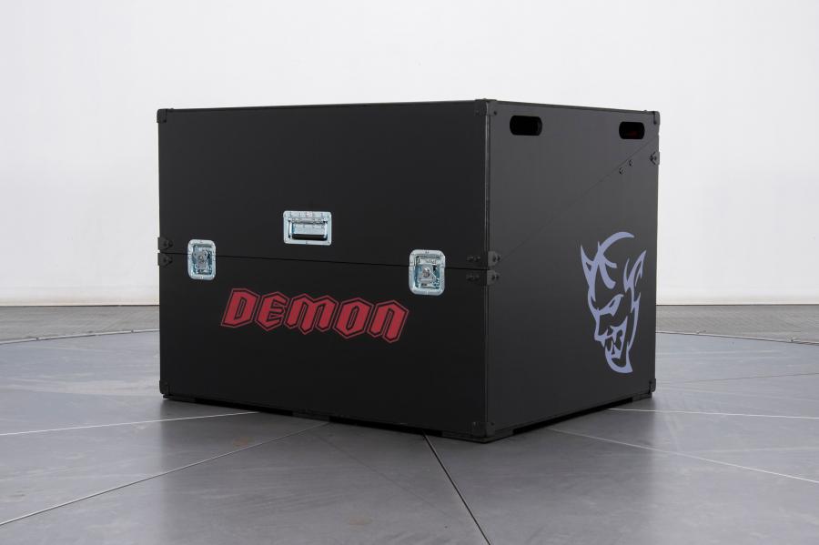  Dodge Challenger SRT Demon (LC, 0945 of 3300) 2018 года  (фото 101 из 109)